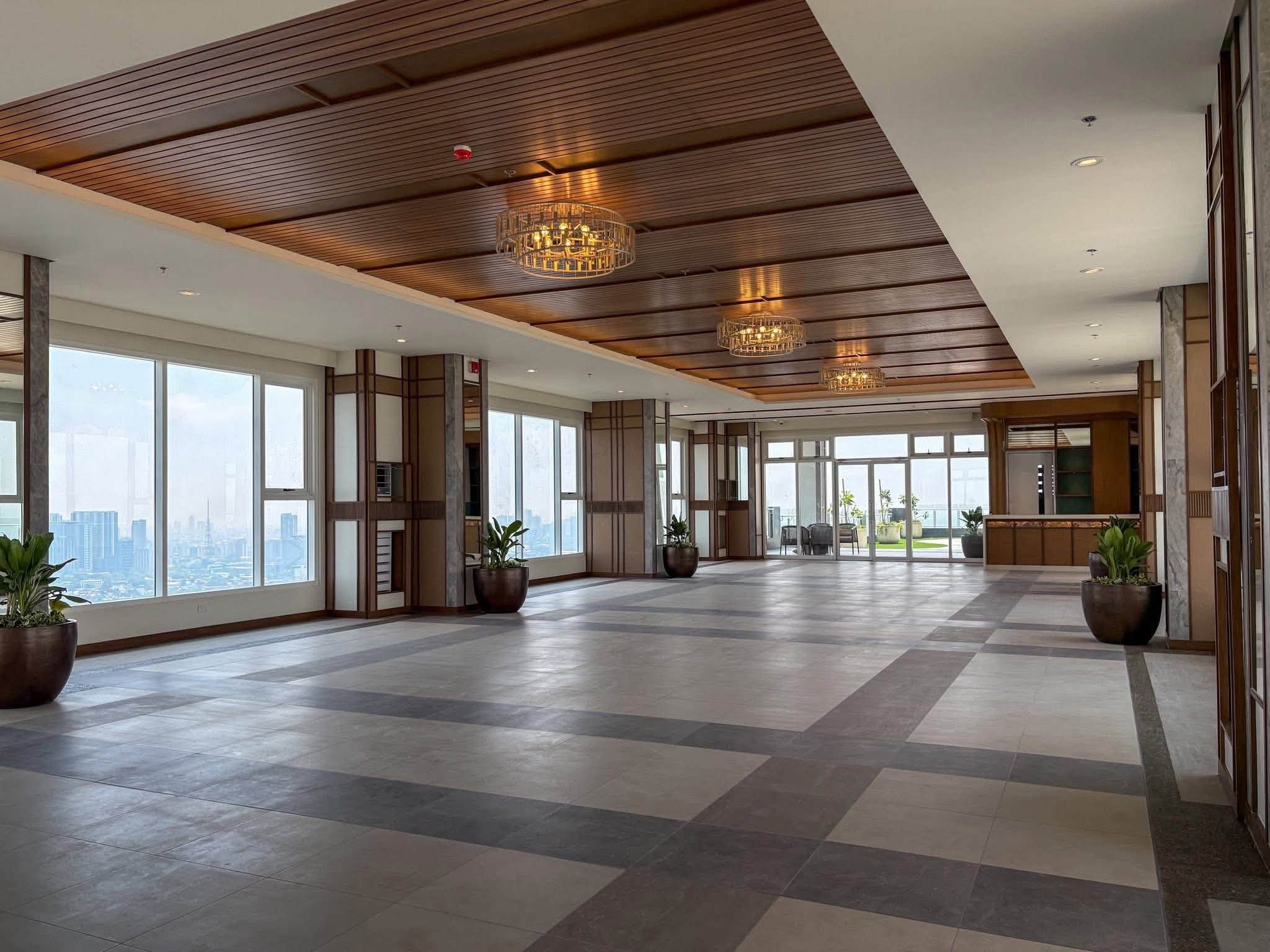 RFO condo in Aurora near Ateneo and miriam college katipunan